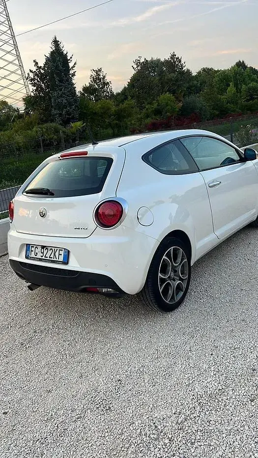 Usata Alfa Romeo MiTo 77 CV (56 kW) 2016 Utilitaria