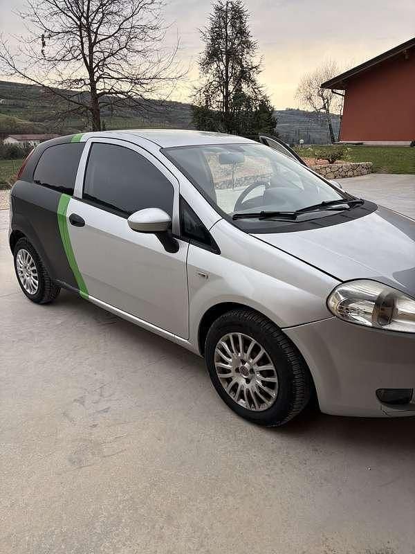 Usata Fiat Punto Evo Dynamic 75 CV (55 kW) 2010 Utilitaria