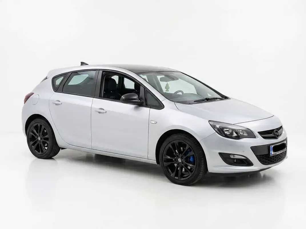Usata Opel Astra Cosmo 140 CV (102 kW) 2015 Bianco Berlina
