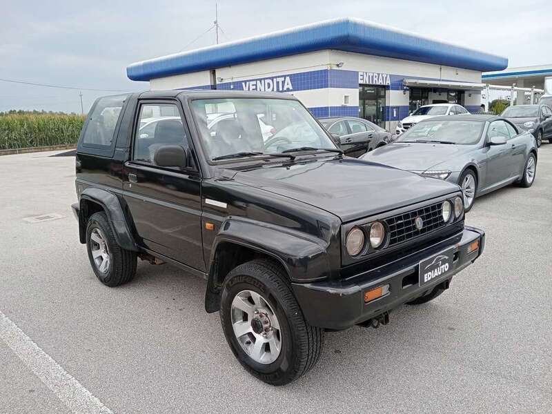Nero Usata 1992 Daihatsu Freeclimber SUV | 9500 € - Immagine 1/4