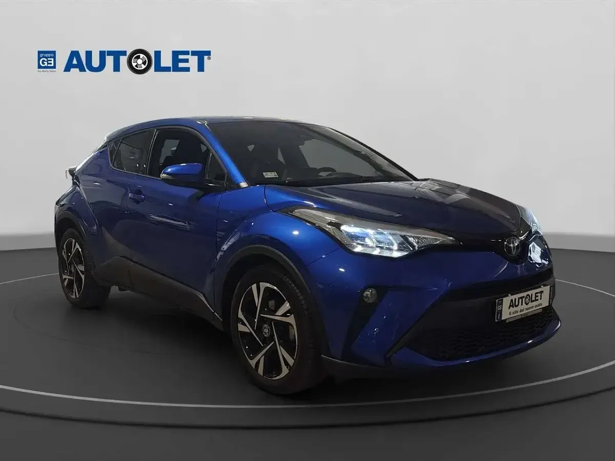 Usata Toyota C-HR Trend 122 CV (89 kW) 2022 Nebula blue SUV