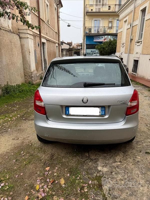 Usata Skoda Fabia 80 CV (58 kW) 2009 Grigio Berlina