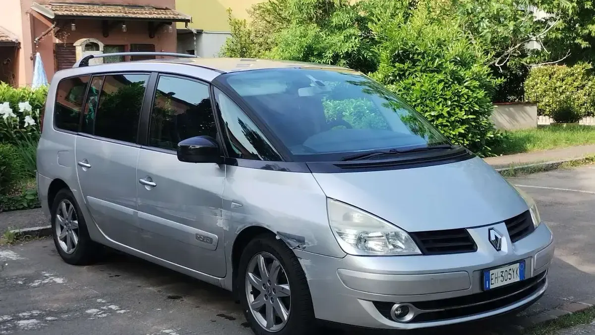 Usata Renault Espace 129 CV (94 kW) 2008 Argento Monovolume