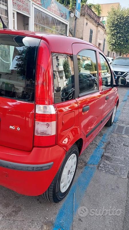 Usata Fiat Panda 69 CV (50 kW) 2011 Rosso Utilitaria