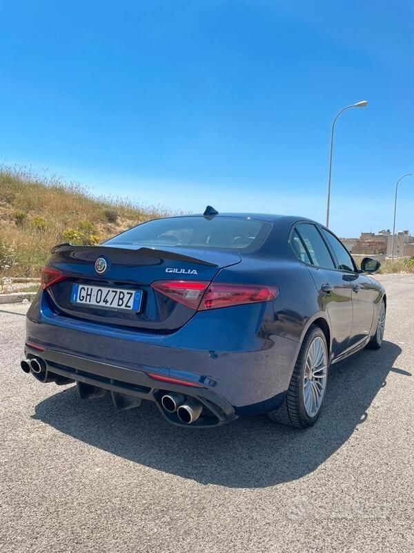 Usata Alfa Romeo Giulia Business 136 CV (100 kW) 2019 Berlina