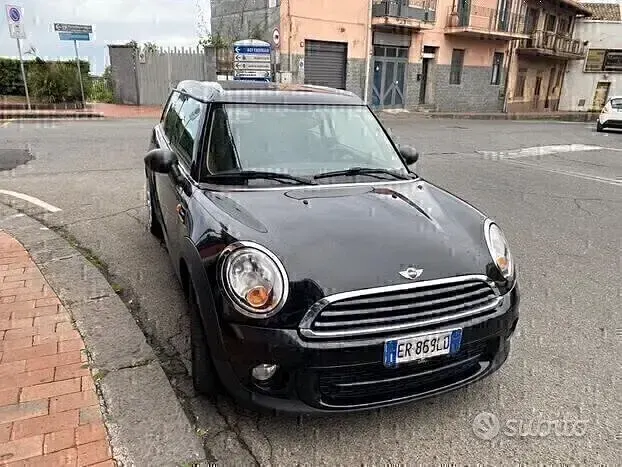 Usata Mini Cooper D 90 CV (66 kW) 2013 Nero Utilitaria