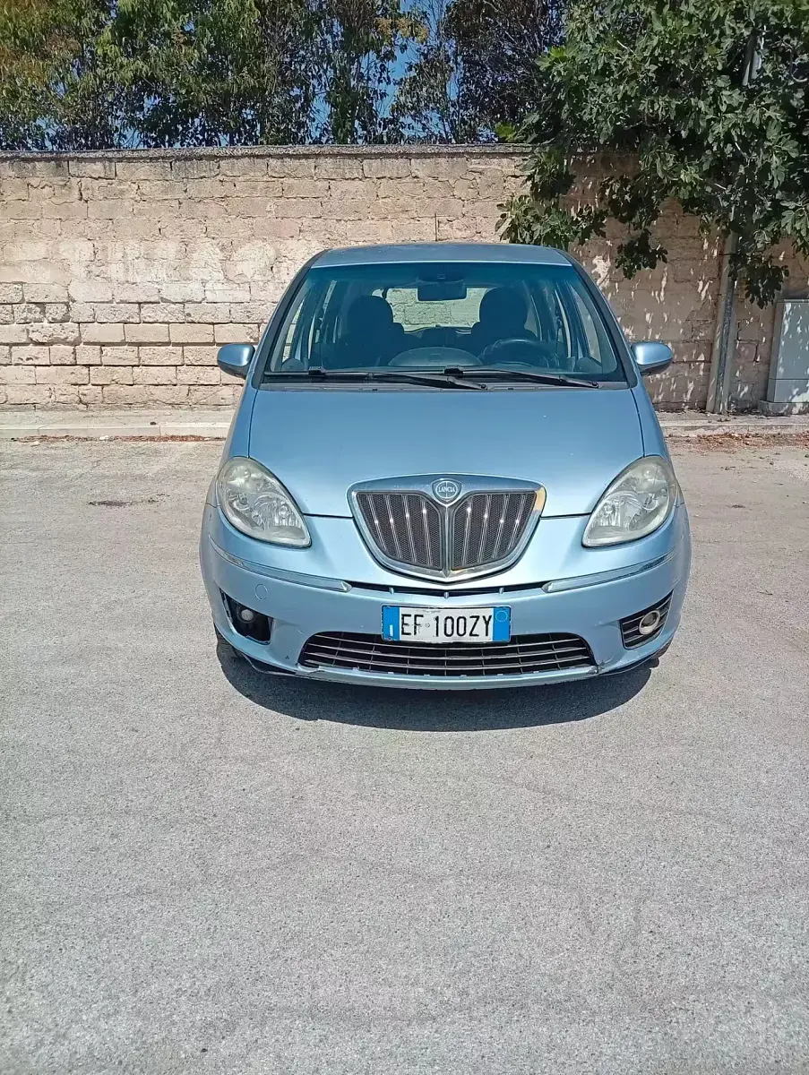 Usata Lancia Musa Gold 95 CV (69 kW) 2011 Blu Monovolume