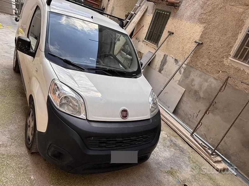 Usata Fiat Fiorino 80 CV (58 kW) 2021 Monovolume