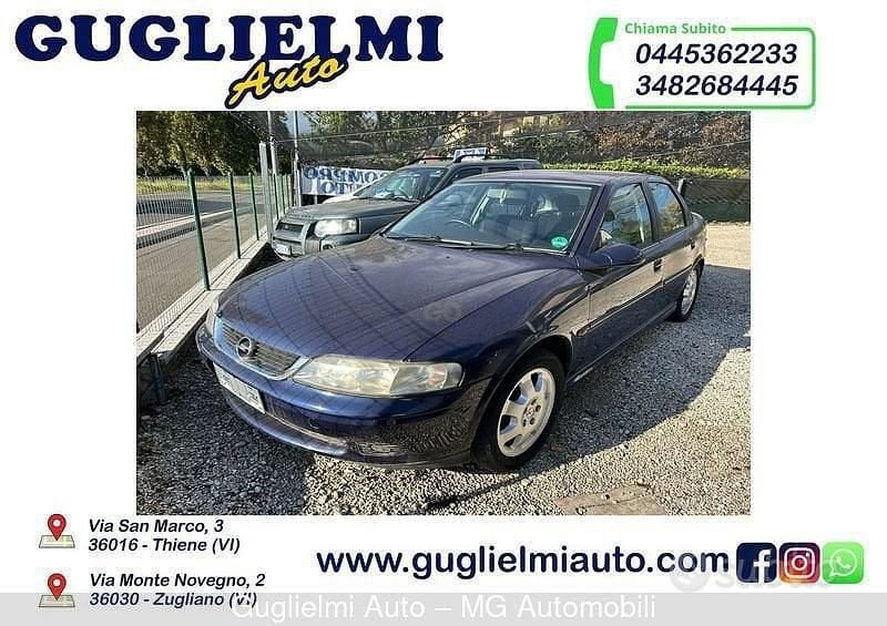 Usata Opel Vectra 136 CV (100 kW) 1999 Blu Berlina