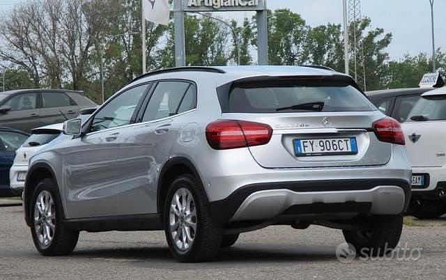 Usata Mercedes GLA200 2019 Grigio SUV