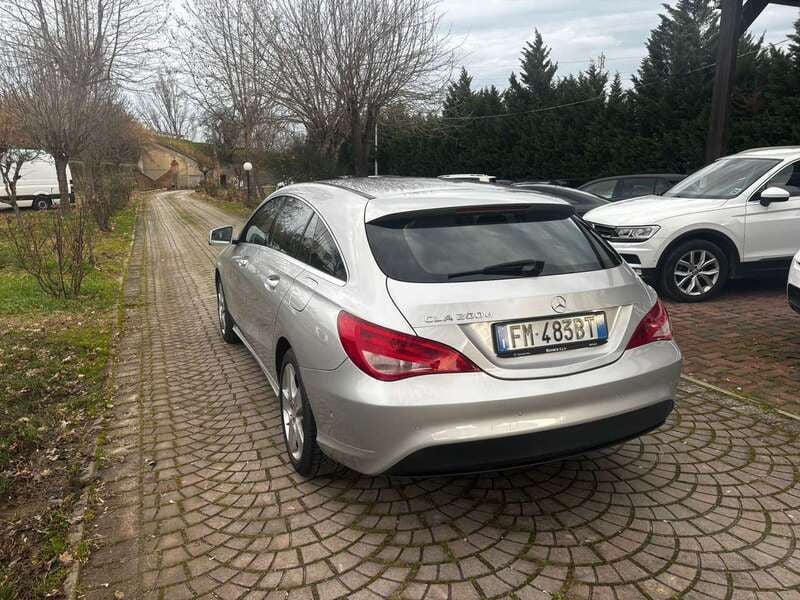 Usata Mercedes CLA200 Shooting Brake 136 CV (100 kW) 2017 Grigio Station wagon