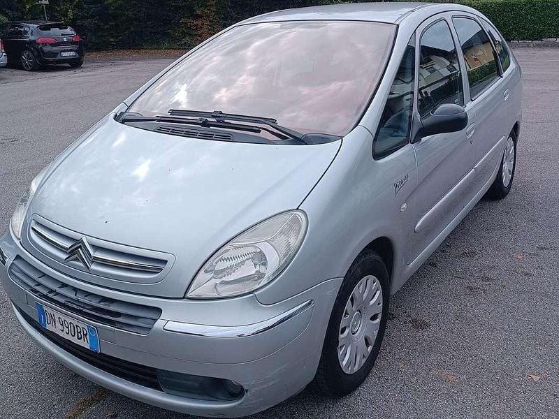 Argento Usata 2008 Citroën Xsara Picasso Monovolume | 1550 € (Buon prezzo) - Immagine 1/4