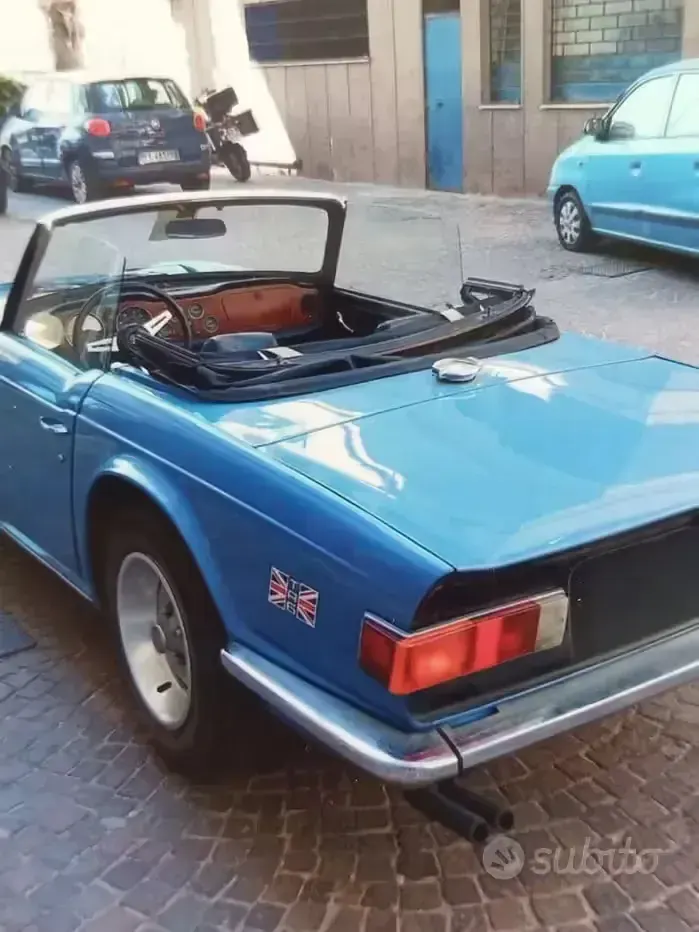 Usata Triumph TR6 150 CV (110 kW) 1970 Bluazzurro Cabrio