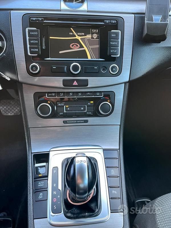 Usata VW Passat Highline 140 CV (102 kW) 2011 Nero Station wagon