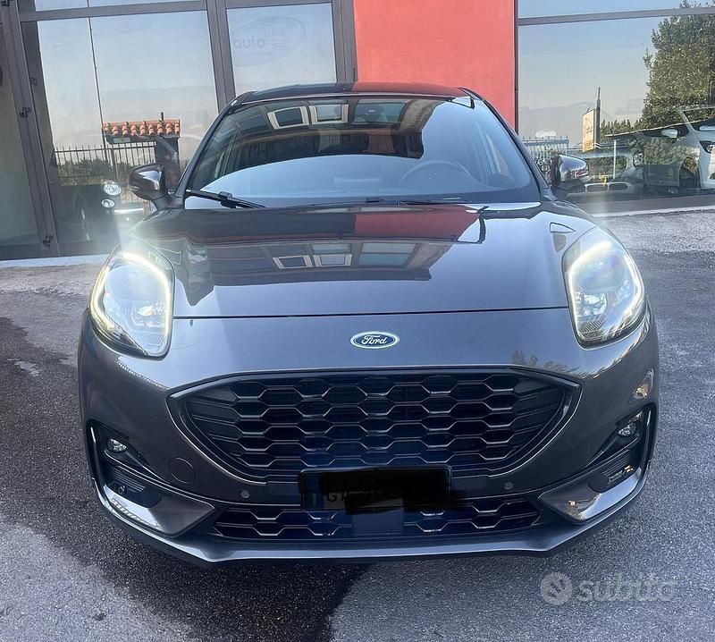 Begagnad Ford Puma ST-Line 120 HK (88 kW) 2020 Grå SUV