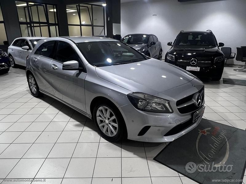 Usata Mercedes A180 Business 109 CV (80 kW) 2016 Argento Berlina