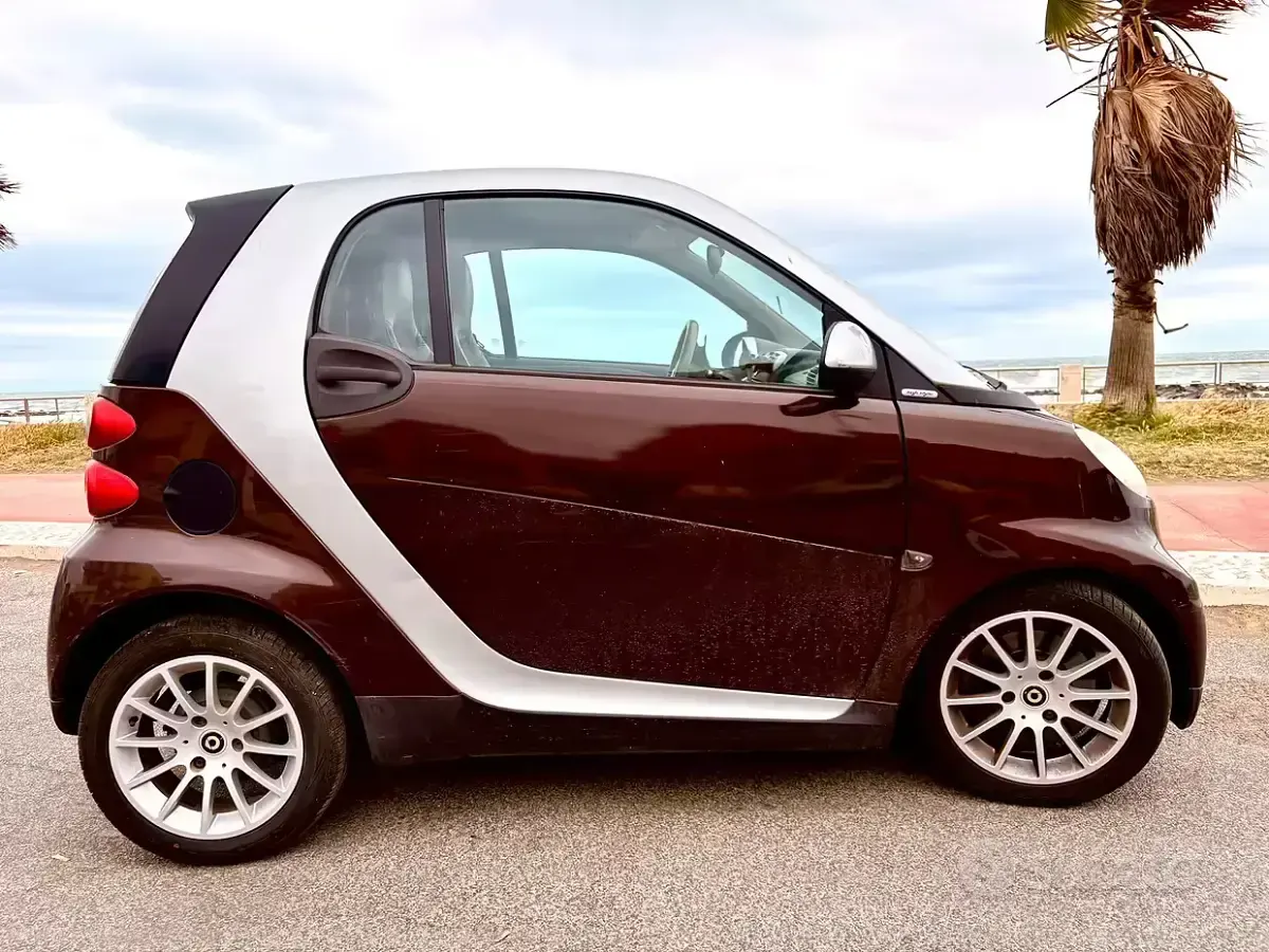 Usata Smart ForTwo Coupé 84 CV (61 kW) 2010 Marrone Coupé