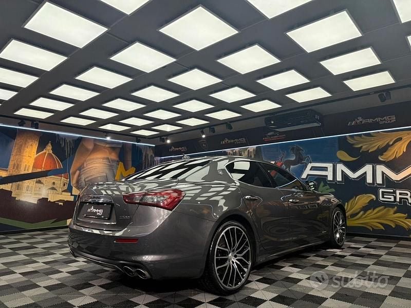Usata Maserati Ghibli 430 CV (316 kW) 2018 Grigio Berlina