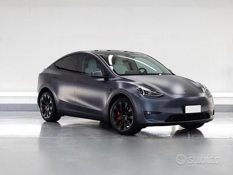 Grigio Usata 2021 Tesla Model Y Long Range AWD SUV | 39.000 € (Molto cara) - Immagine 1/4