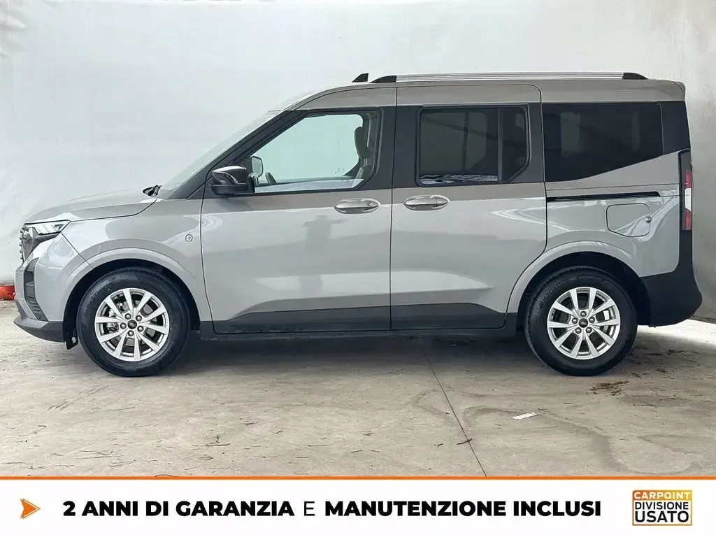 Usata Ford Tourneo Courier Titanium 126 CV (92 kW) 2024 Solar silver  Monovolume