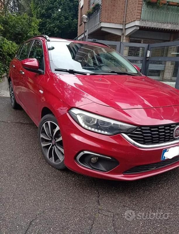 Usata Fiat Tipo 130 CV (95 kW) 2017 Rosso Station wagon