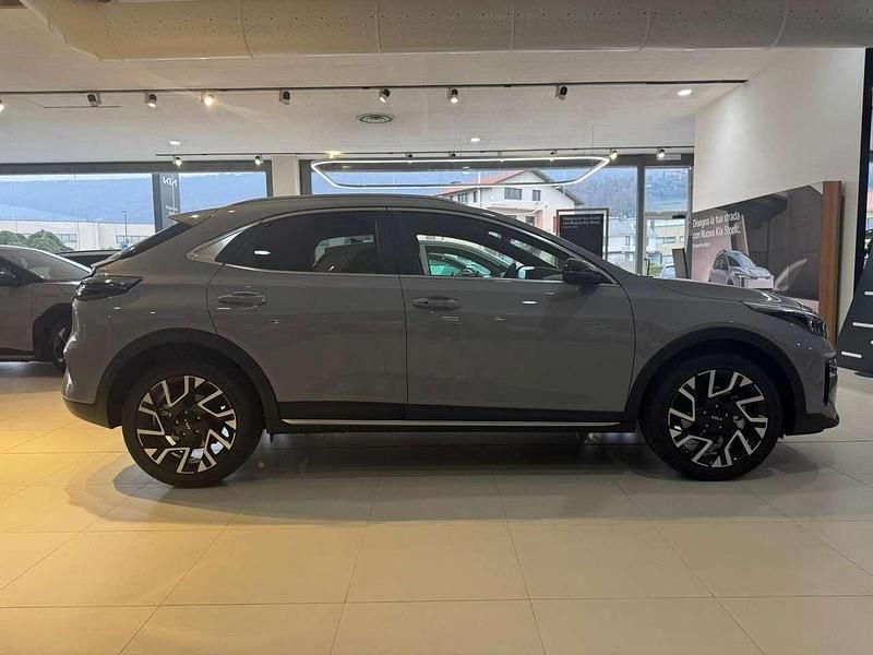 Nuova Kia XCeed Urban 120 CV (88 kW) 2026 Grigio SUV