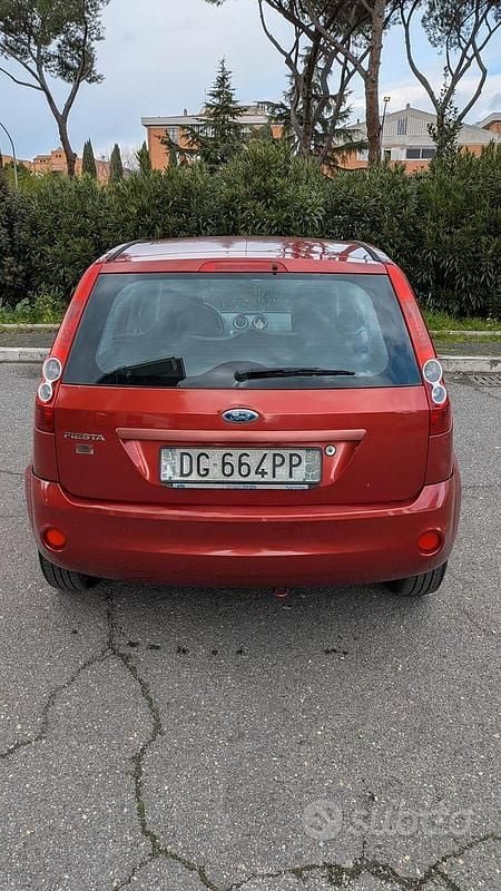 Usata Ford Fiesta 2006 Utilitaria