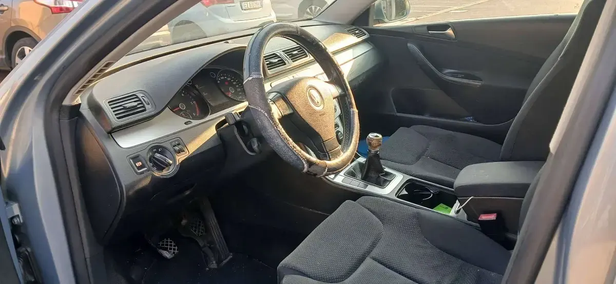Usata VW Passat 110 CV (80 kW) 2009 Bluazzurro Station wagon