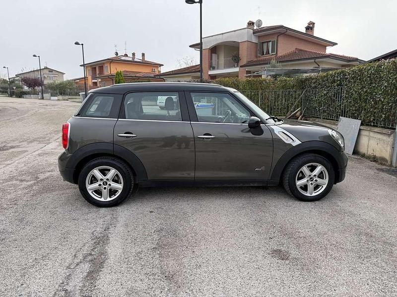 Usata Mini Cooper D Countryman 111 CV (81 kW) 2011 Grigio SUV