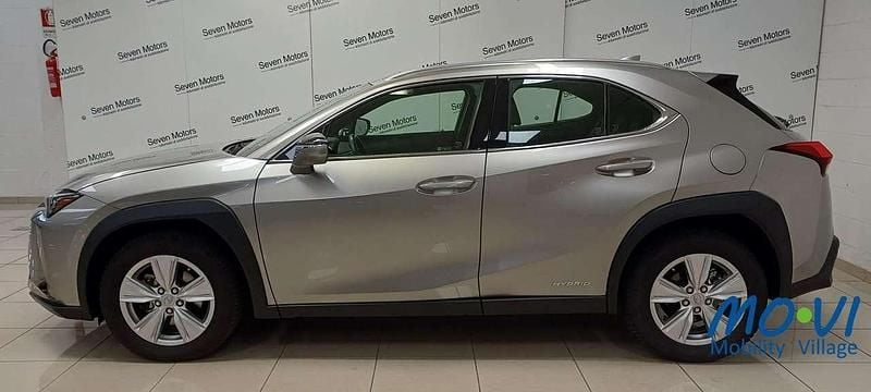 Usata Lexus UX 250h Business Edition 184 CV (135 kW) 2022 Grigio SUV