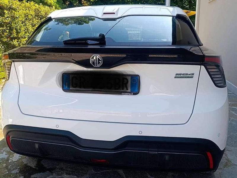 Usata MG MG4 EV 53 kW (73 CV) 2023 Bianco Utilitaria