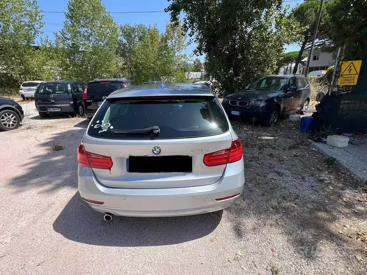 Usata BMW 318 143 CV (105 kW) 2015 Grigio Station wagon