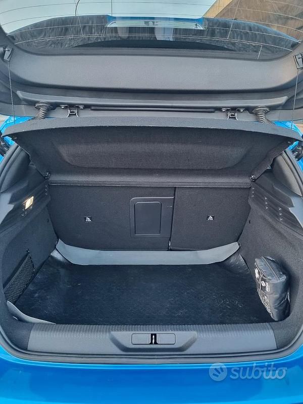 Usata Peugeot 308 131 CV (96 kW) 2022 Berlina