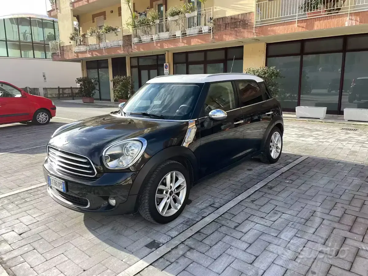 Usata Mini Countryman 111 CV (81 kW) 2013 Nero SUV