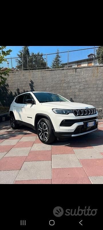 Bianco Usata 2022 Jeep Compass SUV | 24.000 € (Buon prezzo) - Immagine 1/4