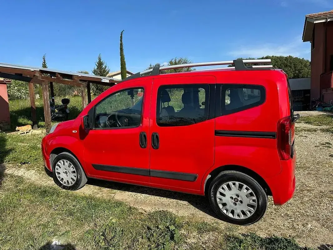 Usata Fiat Qubo Dynamic 69 CV (50 kW) 2016 Rosso Monovolume