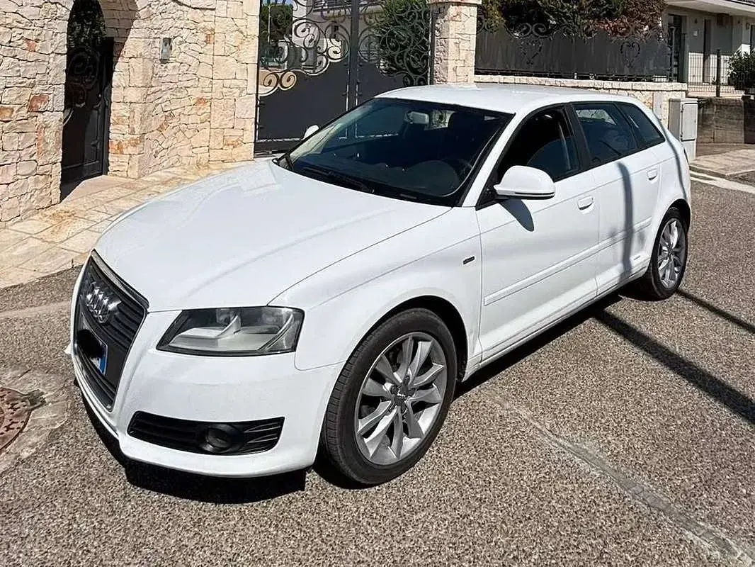 Usata Audi A3 Attraction 140 CV (102 kW) 2009 Nero Utilitaria