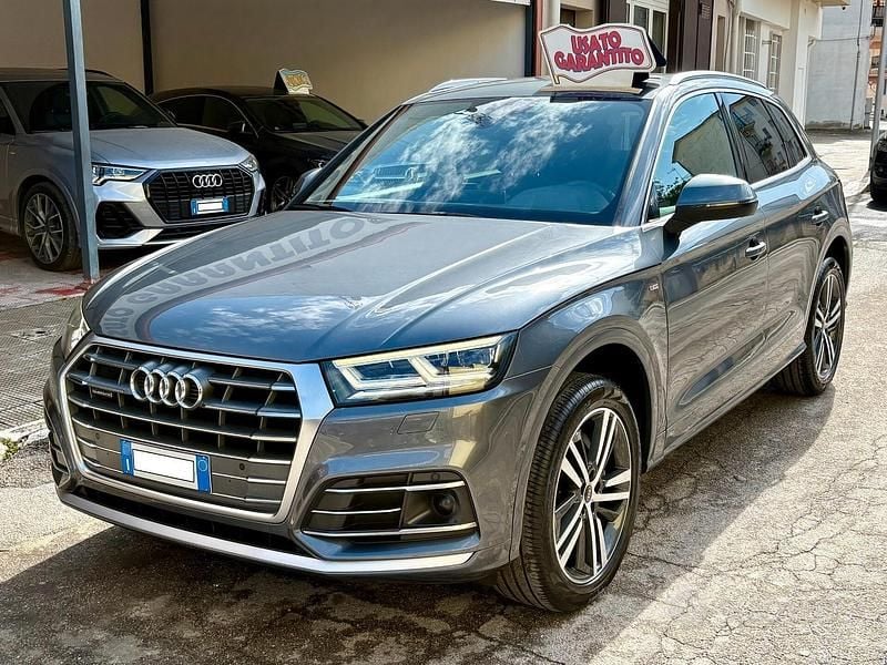 Usata Audi Q5 S-line plus 190 CV (139 kW) 2019 Grigio SUV