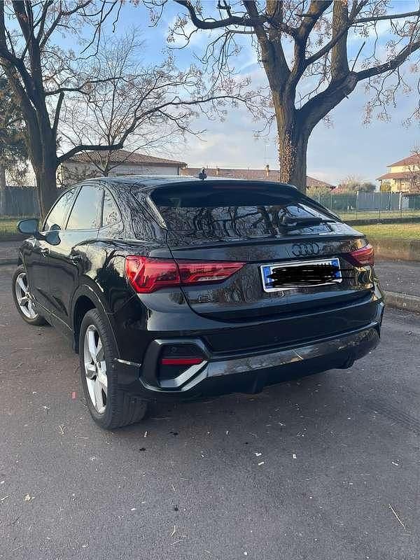 Usata Audi Q3 Sportback Business Plus 150 CV (110 kW) 2022 Nero SUV