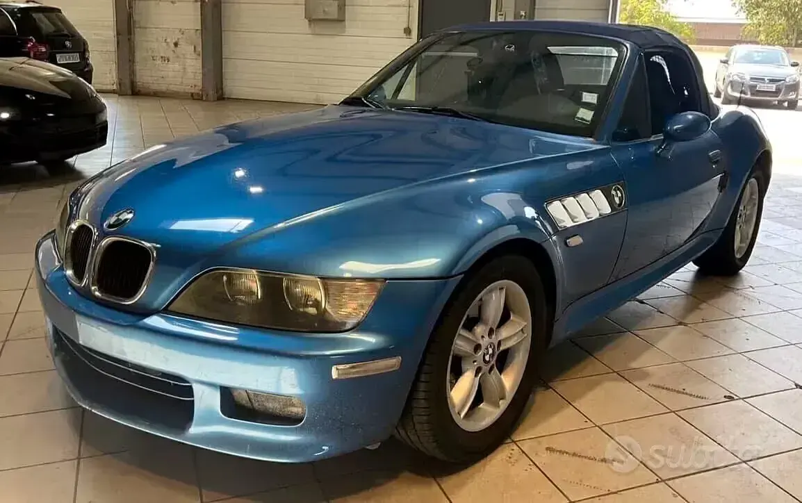 Usata BMW Z3 Efficient Dynamics 170 CV (125 kW) 2001 Bluazzurro Cabrio