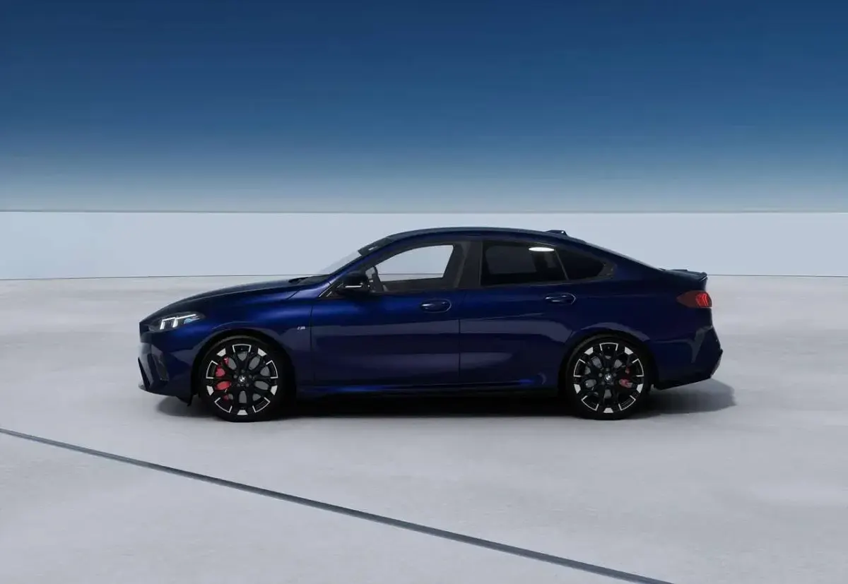 Nuova BMW M235 M Sport 300 CV (220 kW) 2026 Tanzanite blue Coupé