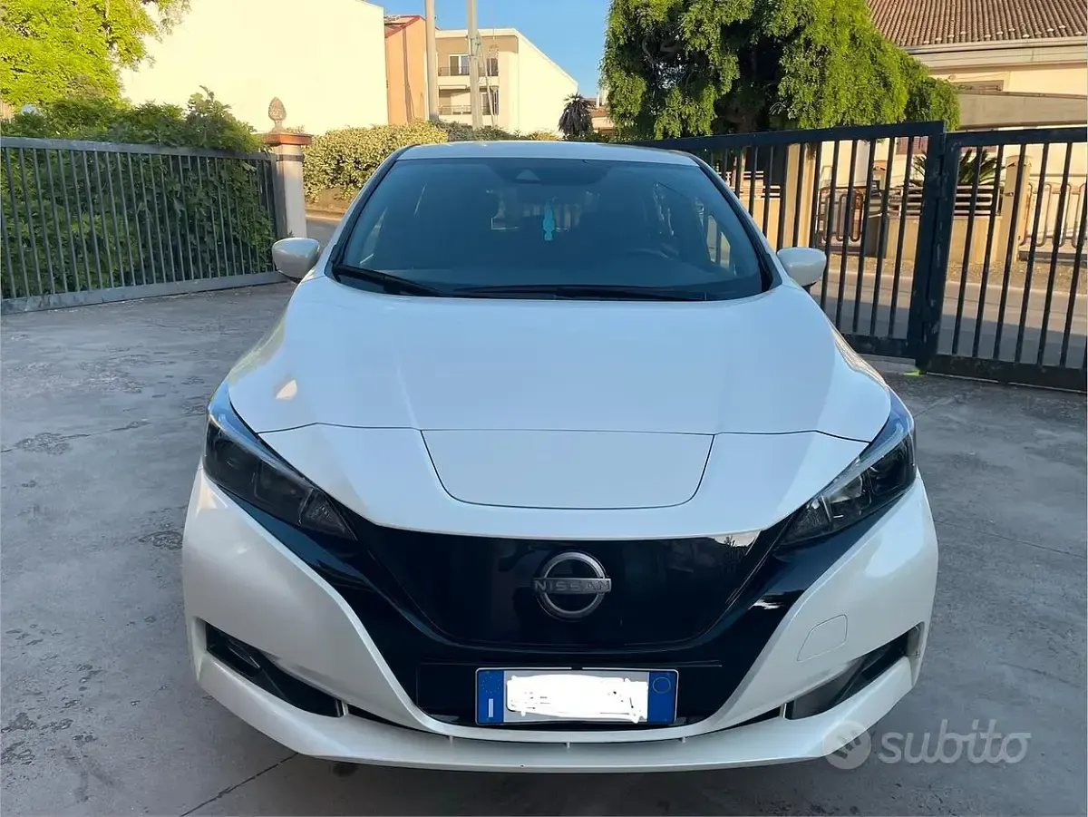 Usata Nissan Leaf 89 kW (122 CV) 2024 Bianco Utilitaria