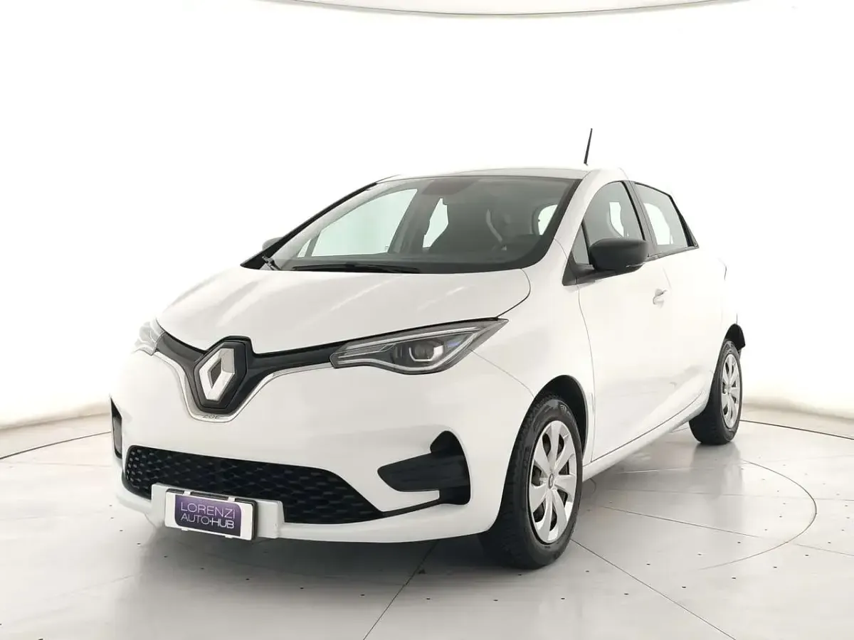 Usata Renault Zoe Life 50 kW (69 CV) 2021 Bianco opaco Utilitaria