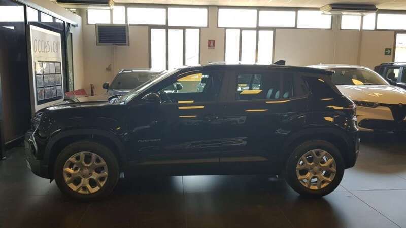 Usata Jeep Avenger Altitude 101 CV (74 kW) 2024 Nero SUV