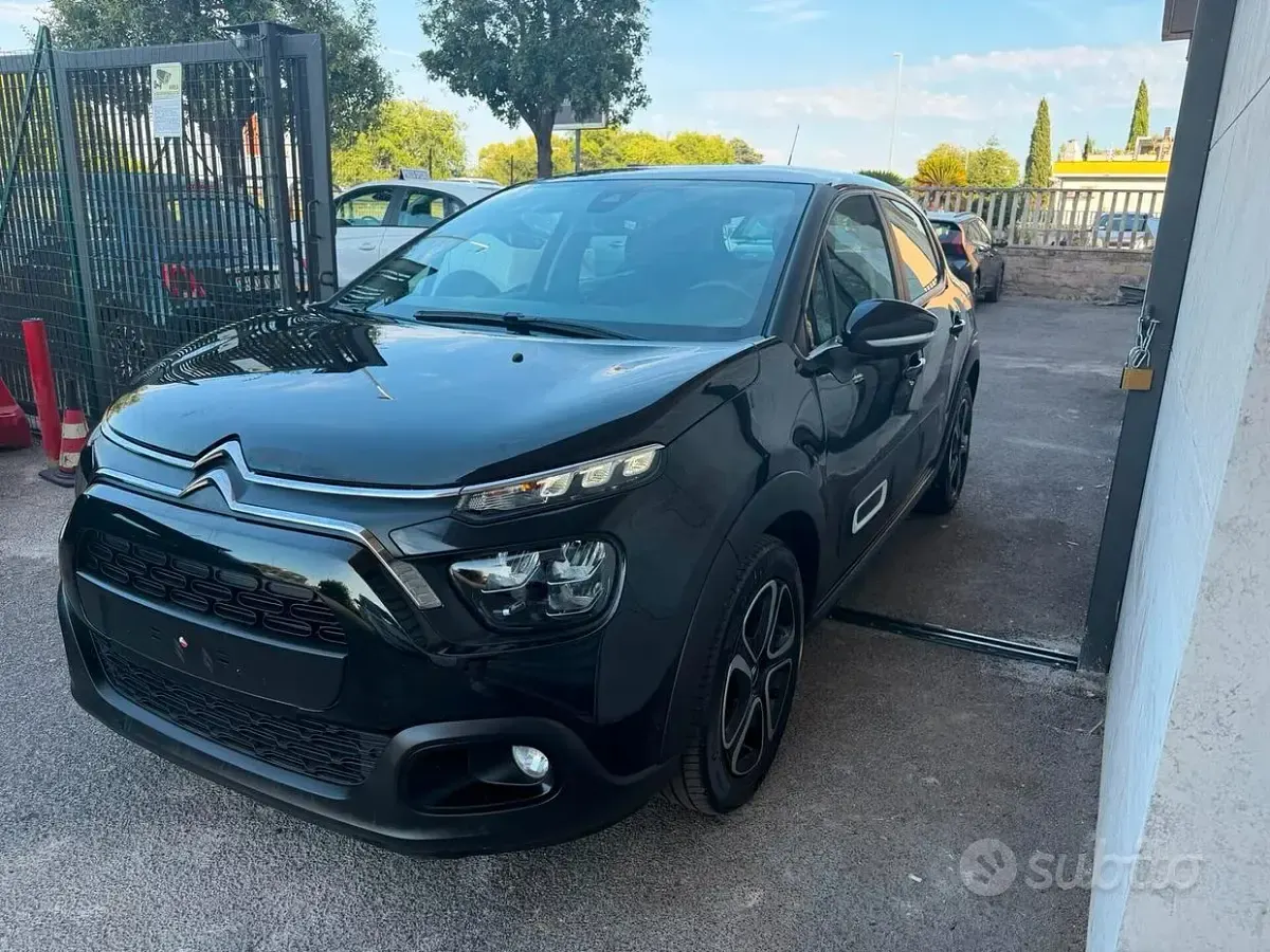Usata Citroën C3 PureTech 110 CV (80 kW) 2024 Nero Berlina