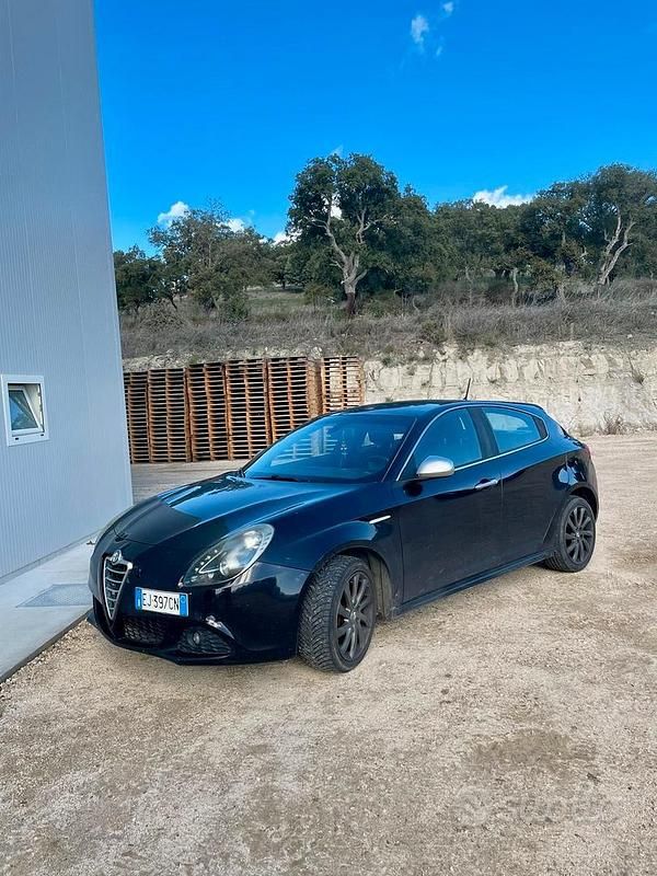 Usata Alfa Romeo Giulietta 140 CV (102 kW) 2011 Nero Berlina