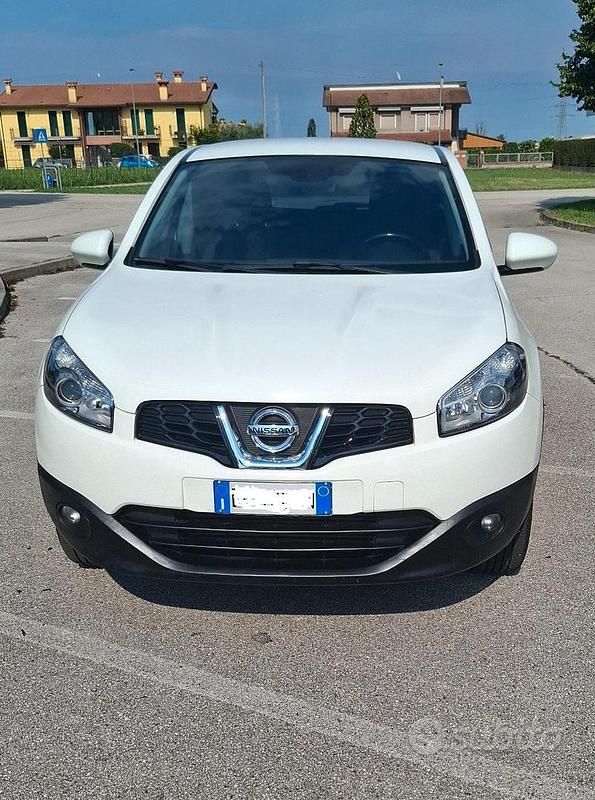 Bianco Usata 2012 Nissan Qashqai Acenta SUV | 7500 € (Cara) - Immagine 1/4