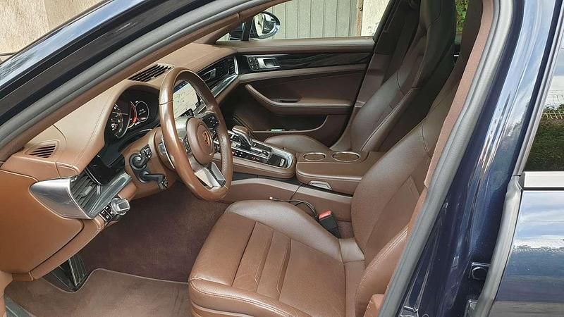 Usata Porsche Panamera 330 CV (242 kW) 2019 Blu/azzurro Berlina