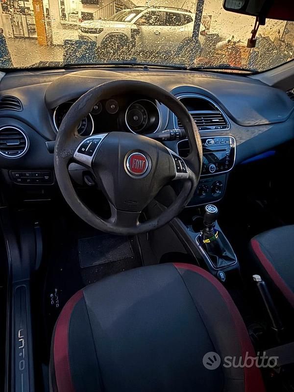 Usata Fiat Grande Punto 77 CV (56 kW) 2012 Blu Utilitaria