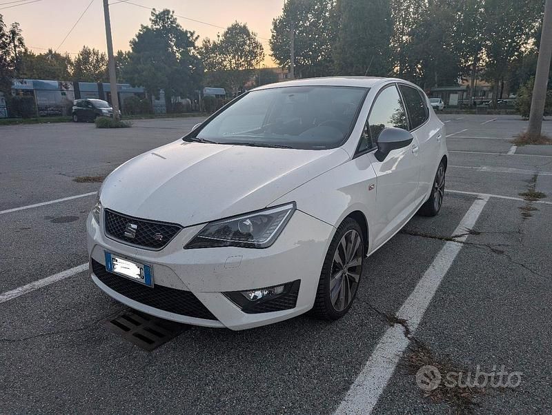 Bianco Usata 2017 Seat Ibiza FR Due volumi | 8000 € (Buon prezzo) - Immagine 1/4